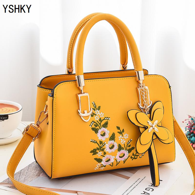 Woman shoulder bag Large capacity